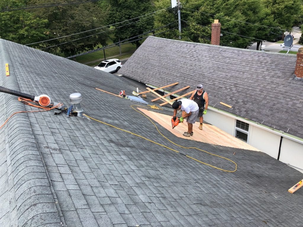 Can One Person Shingle A Roof?